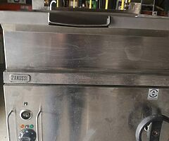 Zanussi 3 phase brat pan for sparesor repair