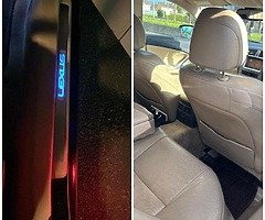 Lexus - Image 10/10