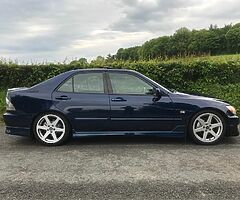 2005 Lexus IS 200