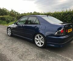 2005 Lexus IS 200 - Image 6/9