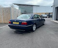 BMW E38 735i
