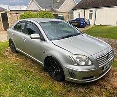 2005 Toyota Avensis