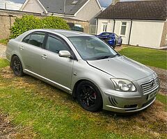 2005 Toyota Avensis