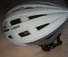 Helmets - Image 5/8