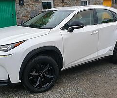 2017 LEXUS NX 300H SPORT. HYBRID AUTOMATIC 2.5