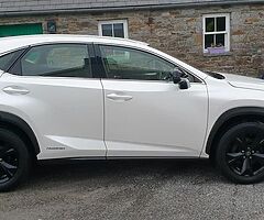 2017 LEXUS NX 300H SPORT. HYBRID AUTOMATIC 2.5 - Image 6/10