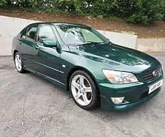 2001 Lexus IS 200