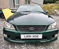 2001 Lexus IS 200
