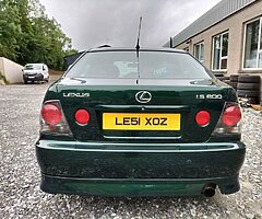 2001 Lexus IS 200 - Image 6/10