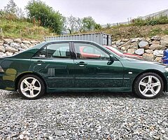2001 Lexus IS 200 - Image 7/10
