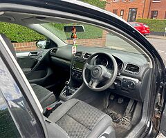 2009 Volkswagen Golf - Image 6/7
