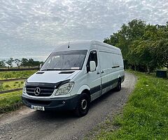 MERCEDES BENZ SPRINTER