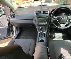 Toyota avensis 2010 - Image 6/8