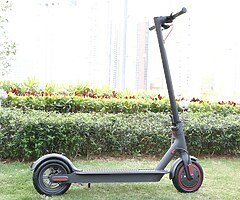 Electric Scooter - Brand New Aovo Pro
