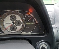 04 Lexus IS200 Sport Facelift - Image 9/10