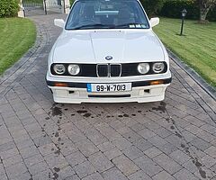 1989 BMW E30