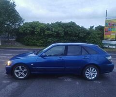 Lexus is200