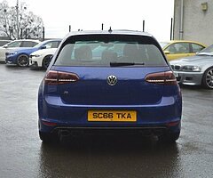 2017 Volkswagen Golf - Image 5/9
