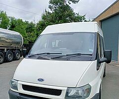 2005 Ford Transit 15 Seater Minibus - Image 9/10