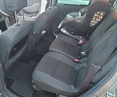 Renault Grand Scenic 7Seats Tomtom edition 1.5d Automatic - Image 6/10