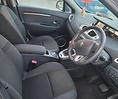 Renault Grand Scenic 7Seats Tomtom edition 1.5d Automatic - Image 7/10