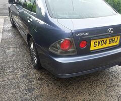 2004 Lexus IS 200 - Image 4/10