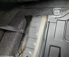 2004 Lexus IS 200 - Image 9/10