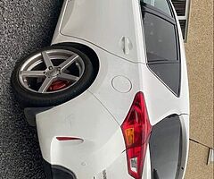 2013 Toyota Auris - Image 4/7