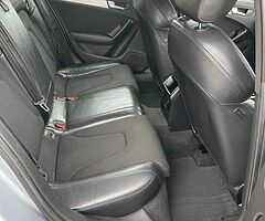 Audi A4 2.0 diesel . Manual . S line - Image 7/10