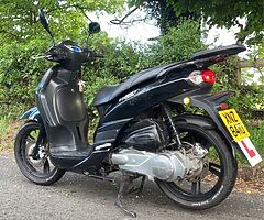 2018 Peugeot Tweet 125 - Image 3/7