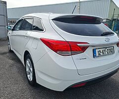2012 HYUNDAI I40 ESTATE 1.7 DIESEL 6 SPEED MANUAL - Image 4/10
