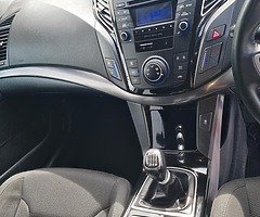 2012 HYUNDAI I40 ESTATE 1.7 DIESEL 6 SPEED MANUAL - Image 9/10