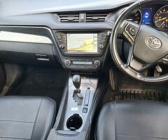 2017 Toyota AVENSIS BUSINESS PETROL AUTO - Image 7/10