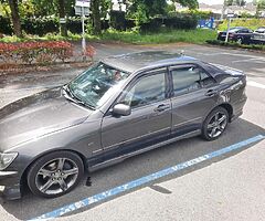 Lexus IS200 with the Toyota TTE Supercharger kit
