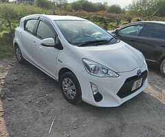 **BREAKING ONLY**2015 TOYOTA AQUA 1.5L Hybrid**BREAKING ONLY**