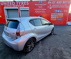 Toyota Aqua 1.5 Hybrid - Image 4/10