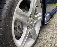 Lexus IS200 Sport - Image 6/8