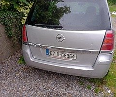 2007 Opel zafira 7-seater 1.6 petrol NCT on tell the end of November good condition inside and out