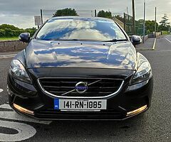 2014141 Volvo V40 1.6 Diesel D2  Full service history, reconditioned gearbox - Image 4/10