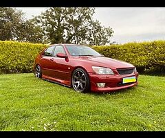 Lexus - Image 4/7
