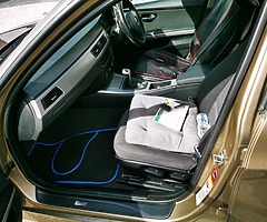 BMW 318d 2006 years Gold