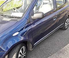 Yaris 1L 2000