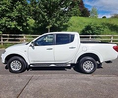 142  mitsubishi L200 crewcab 4x4