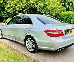2010 Mercedes-Benz E-Class - Image 5/10