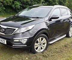2012 kia sportage 2.0 CRDi AWD, 6 speed manual