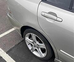 2002 Lexus IS200 Sport - Image 3/8