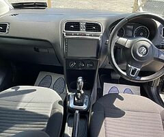 VW POLO BLACK 2013 AUTOMATIC - Image 4/8