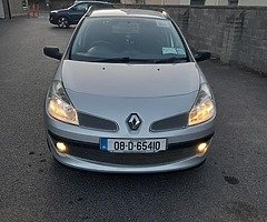 I am selling a Renault clio 1.1  petrol year 2008 the car is working well