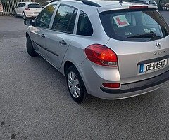 I am selling a Renault clio 1.1  petrol year 2008 the car is working well - Image 5/9
