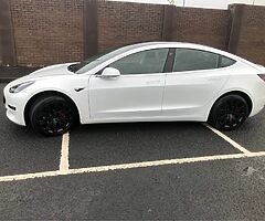 2019 Tesla Model 3 - Image 6/10